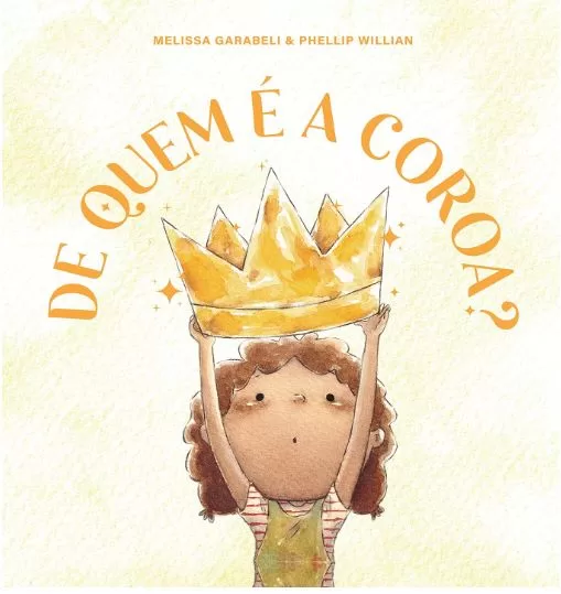 Criança segurand coroa - imagem infantil